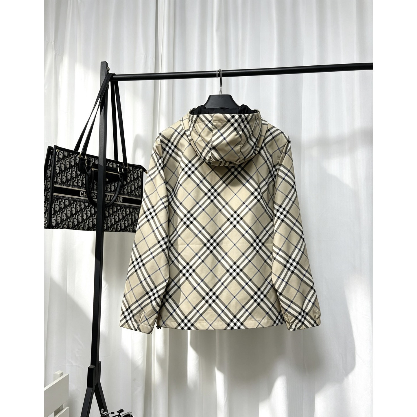 <p>Burberry 夹克外套</p>