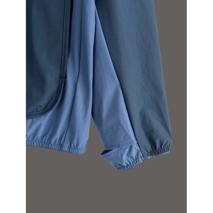 <p>On Weather Jacket Insulated 輕量外套</p>