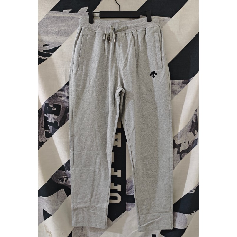 <p>DESCENTE 長褲(多色)</p>