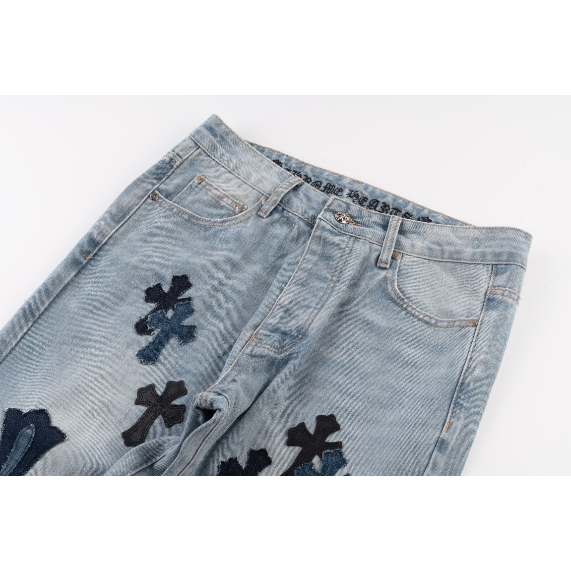 <p>CHROME HEARTS 蓝色牛仔裤(1565#)</p>