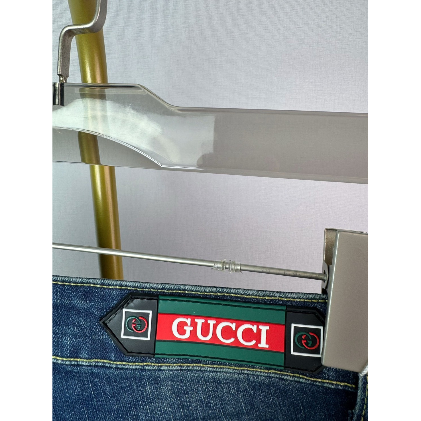 <p>GUCCI&nbsp;欧美大牌男装牛仔裤</p>