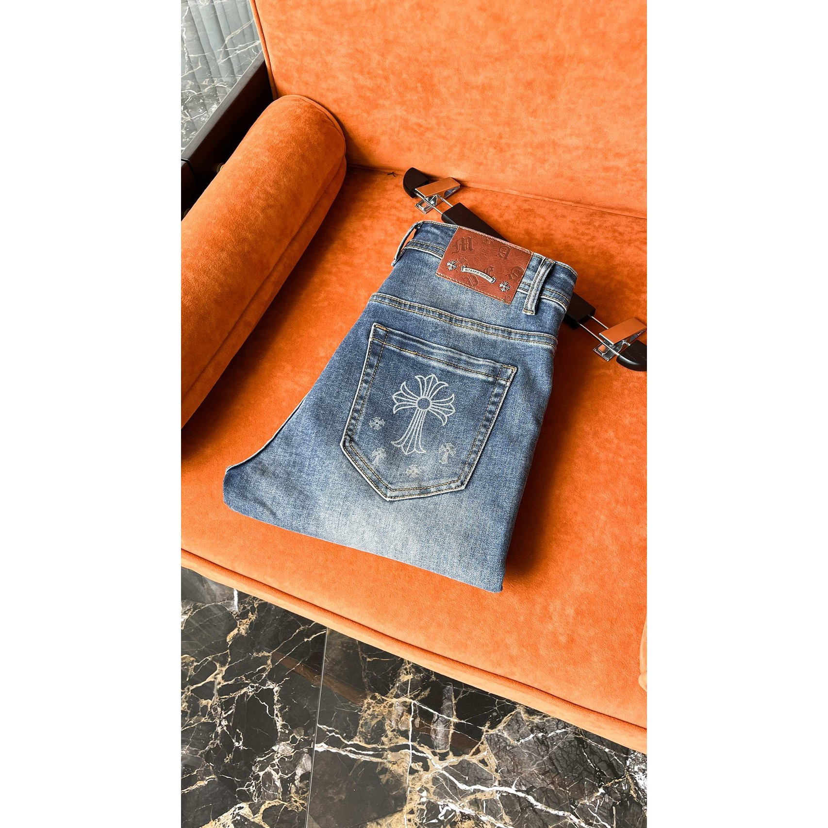 <p>CHROME HEARTS 牛仔褲</p>