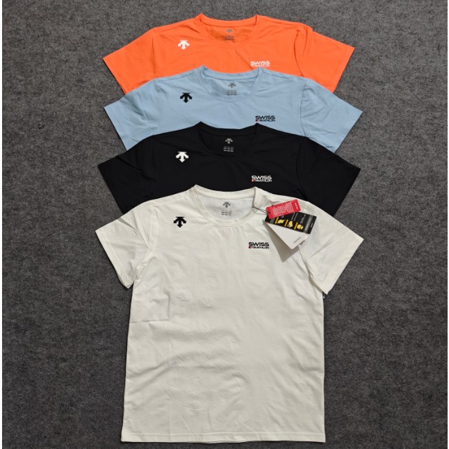 <p>DESCENTE 韓版短袖T恤</p>