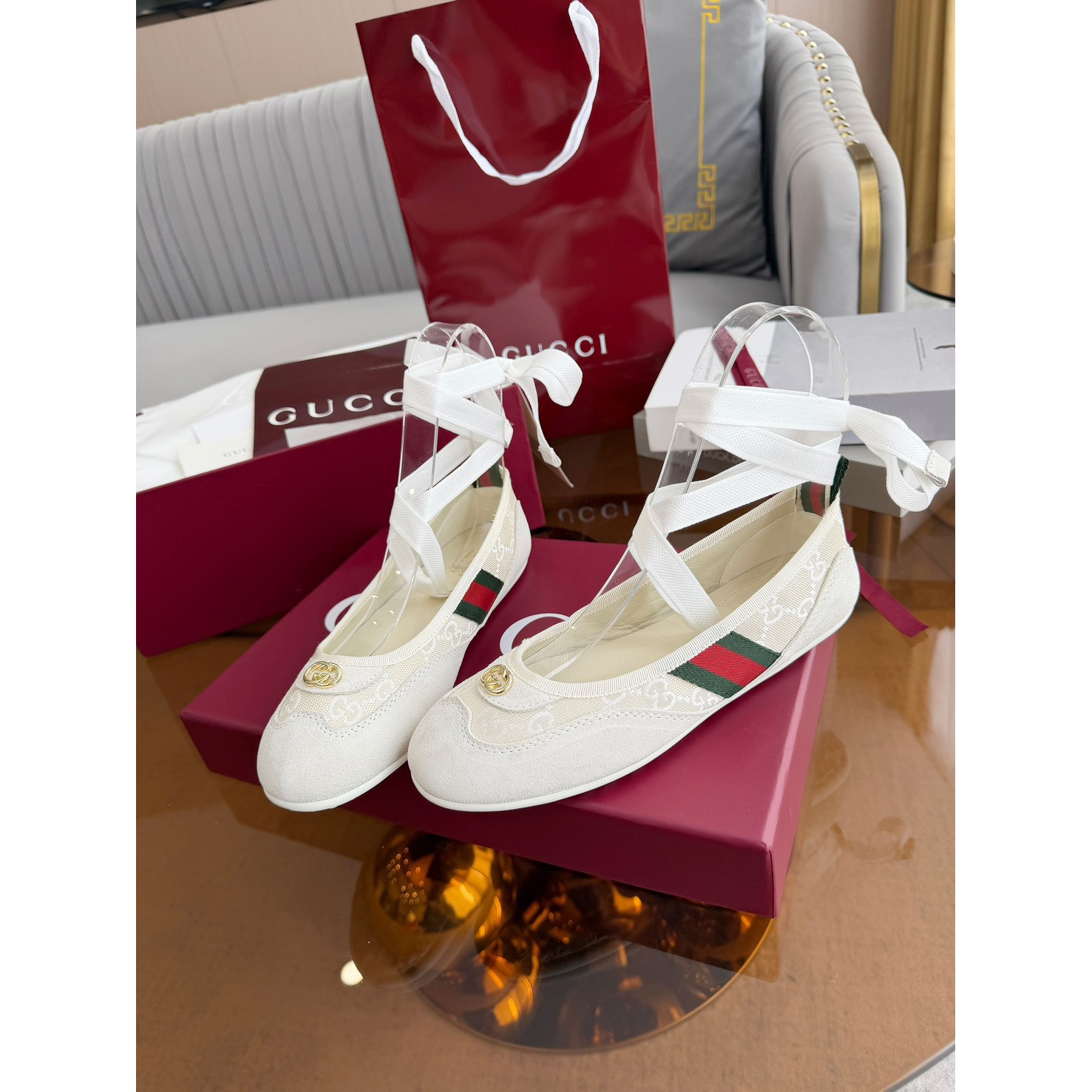 <p>GUCCI 驾车便鞋&amp;舞蹈鞋(白)</p>