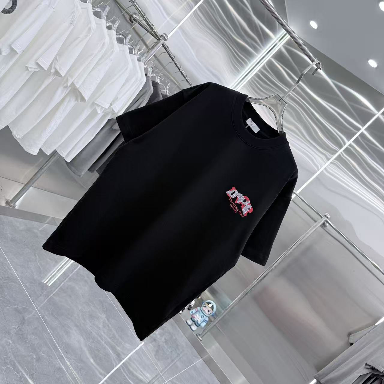 <p>DIOR 圓領T恤</p>