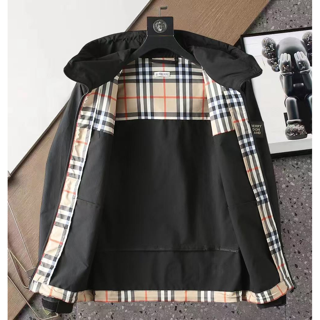 <p>BURBERRY 男士夹克外套(800872)</p>