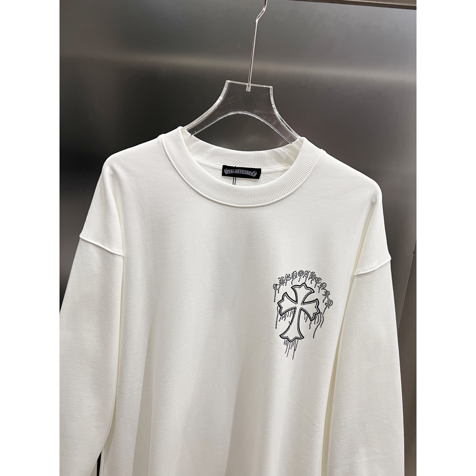 <p>CHROME HEARTS 圆领长袖卫衣(白)</p>