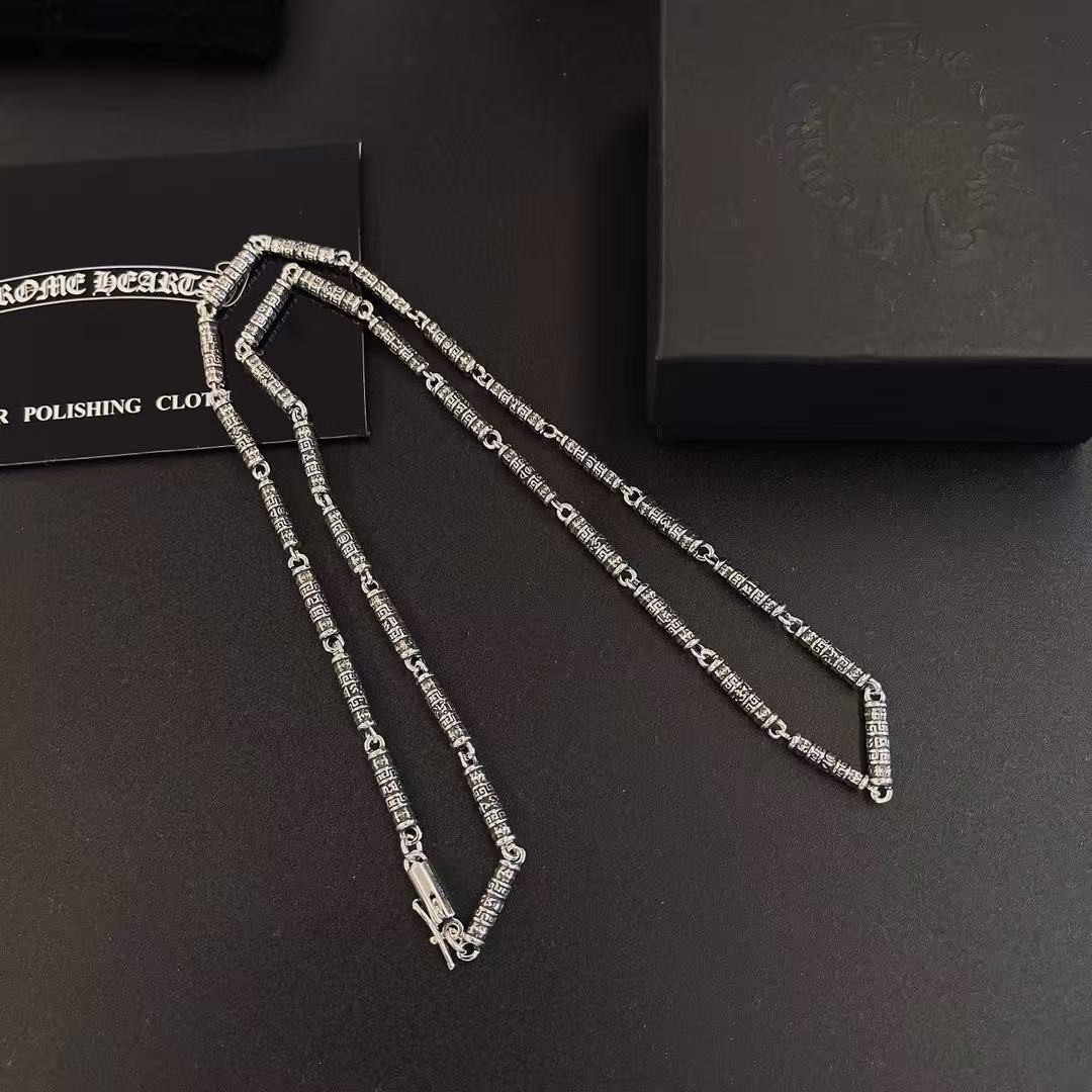 <p>CHROME HEARTS&nbsp;复古项链</p>