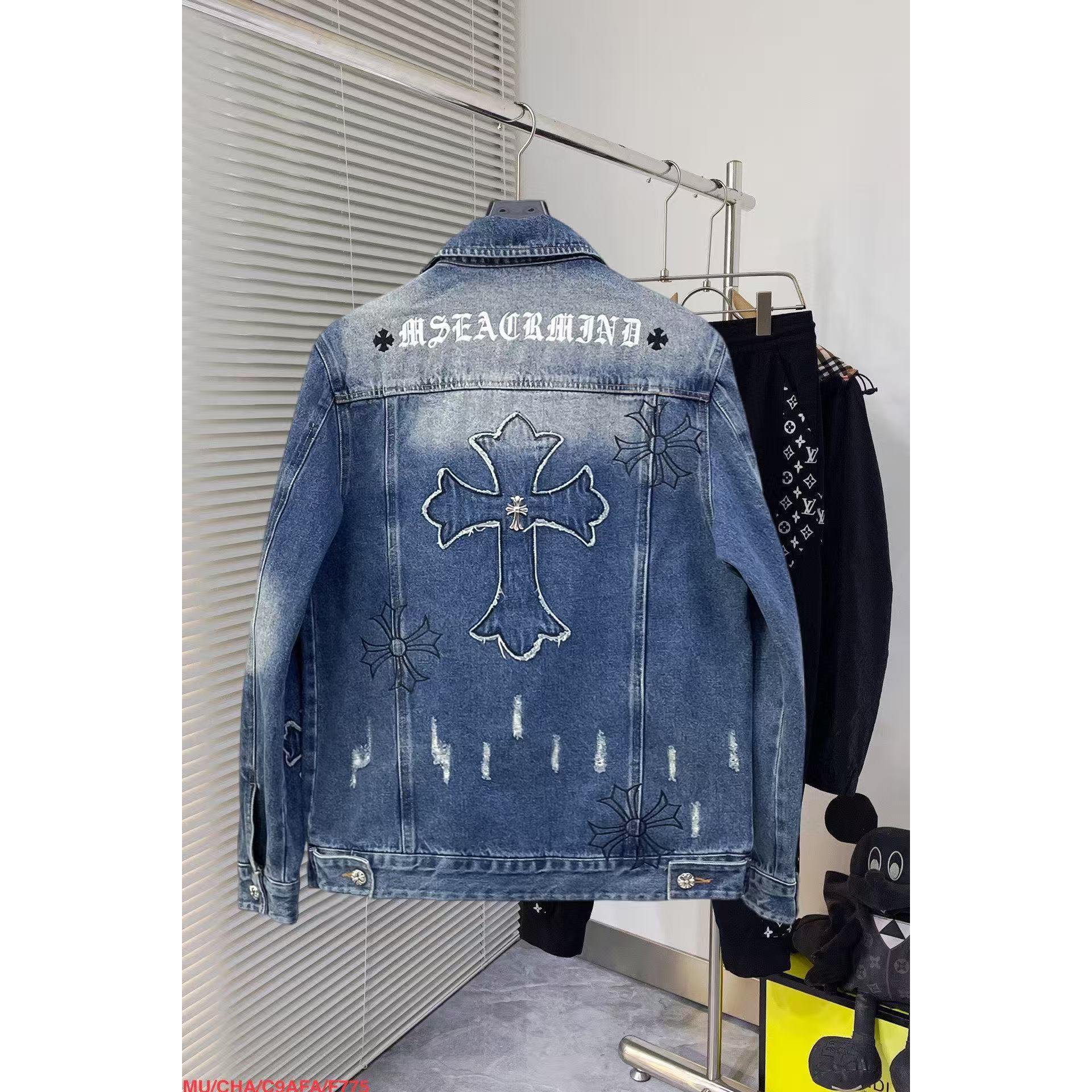 <p>MONCLER 时尚休闲牛仔夹克外套(藍)</p>