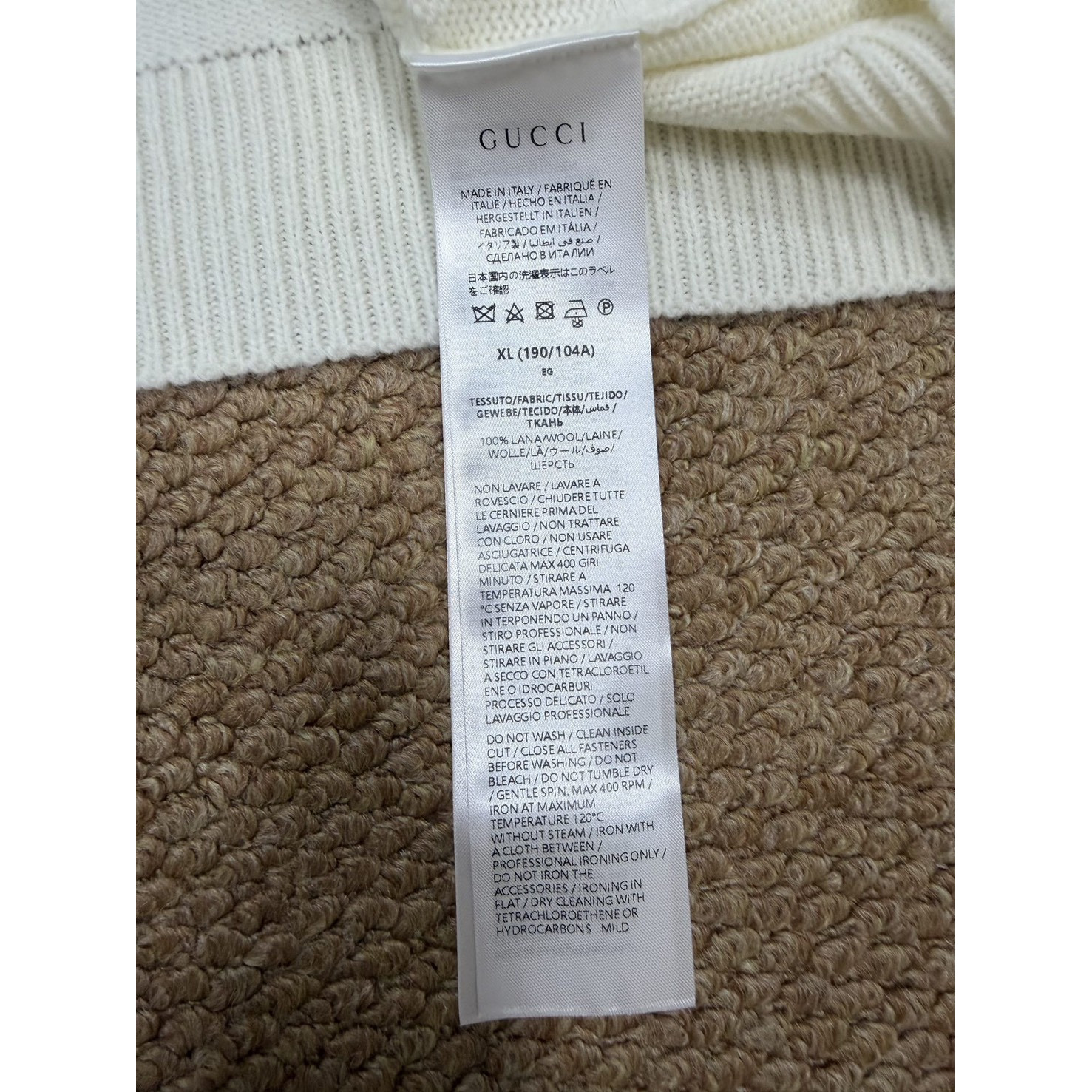 <p>GUCCI&nbsp;针织毛衣</p>