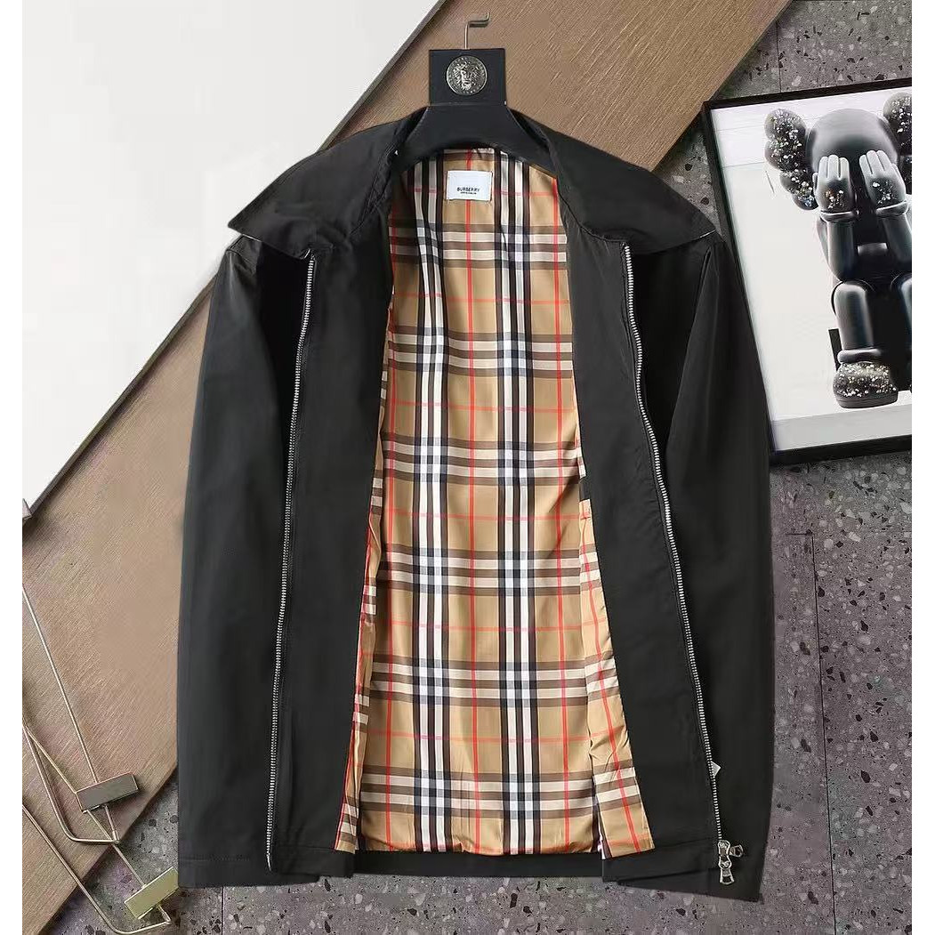 <p>BURBERRY 男士夹克外套(黑)</p>