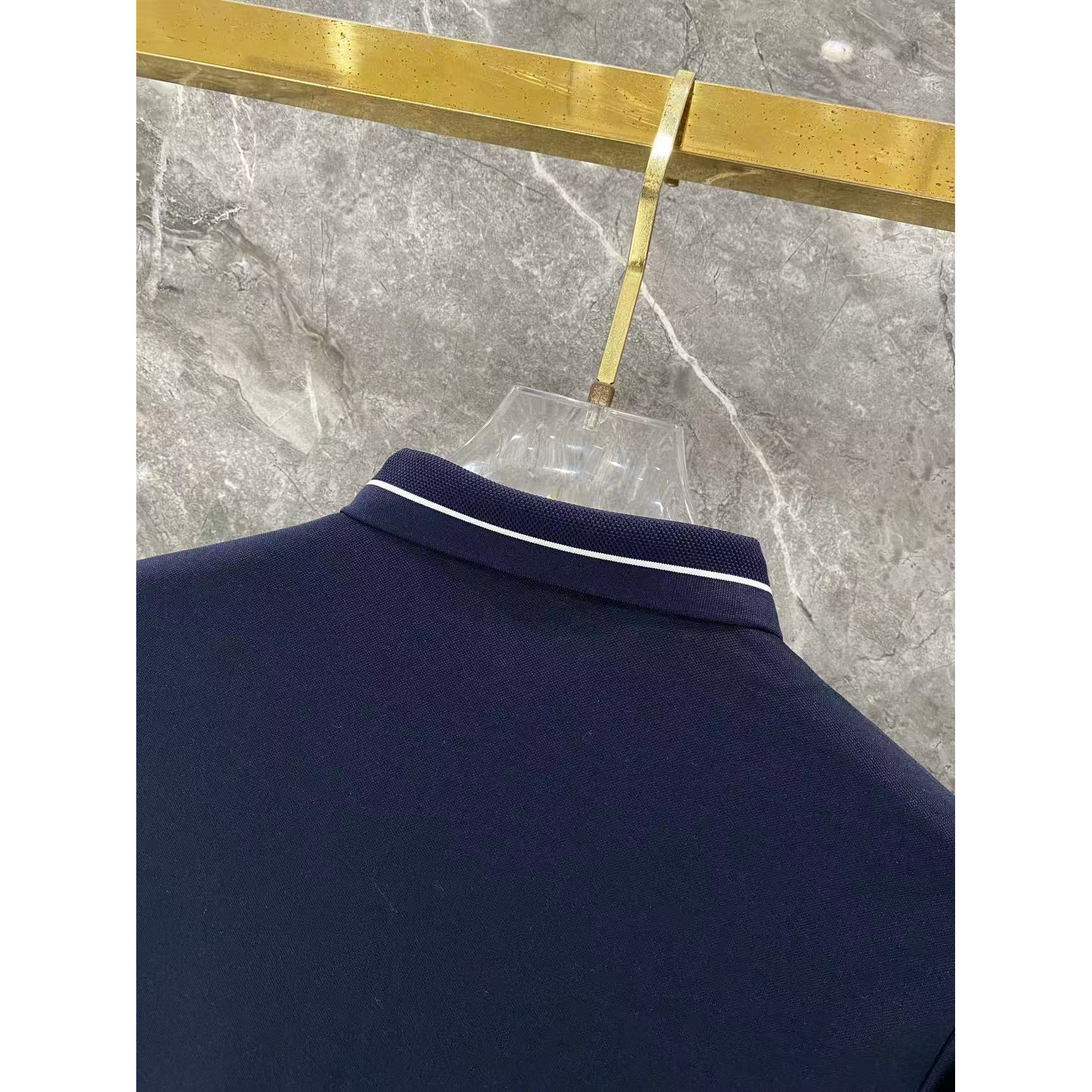 <p>MONCLER 秋冬长袖Polo(783015)</p>