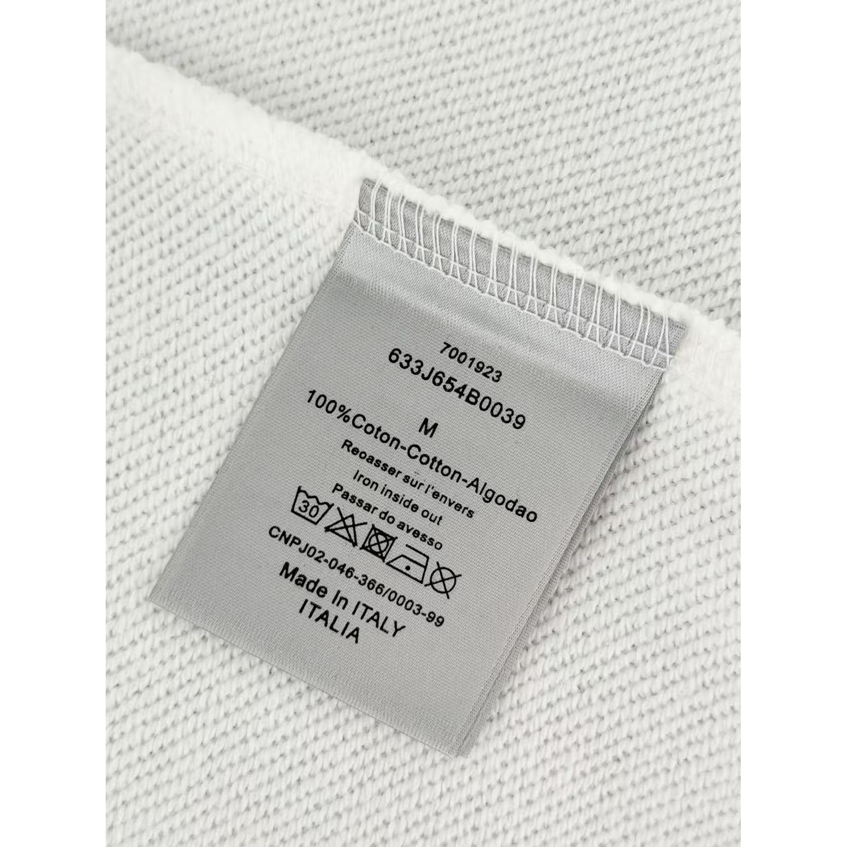 <p>DIOR&nbsp;刺绣圆领卫衣(白)</p>