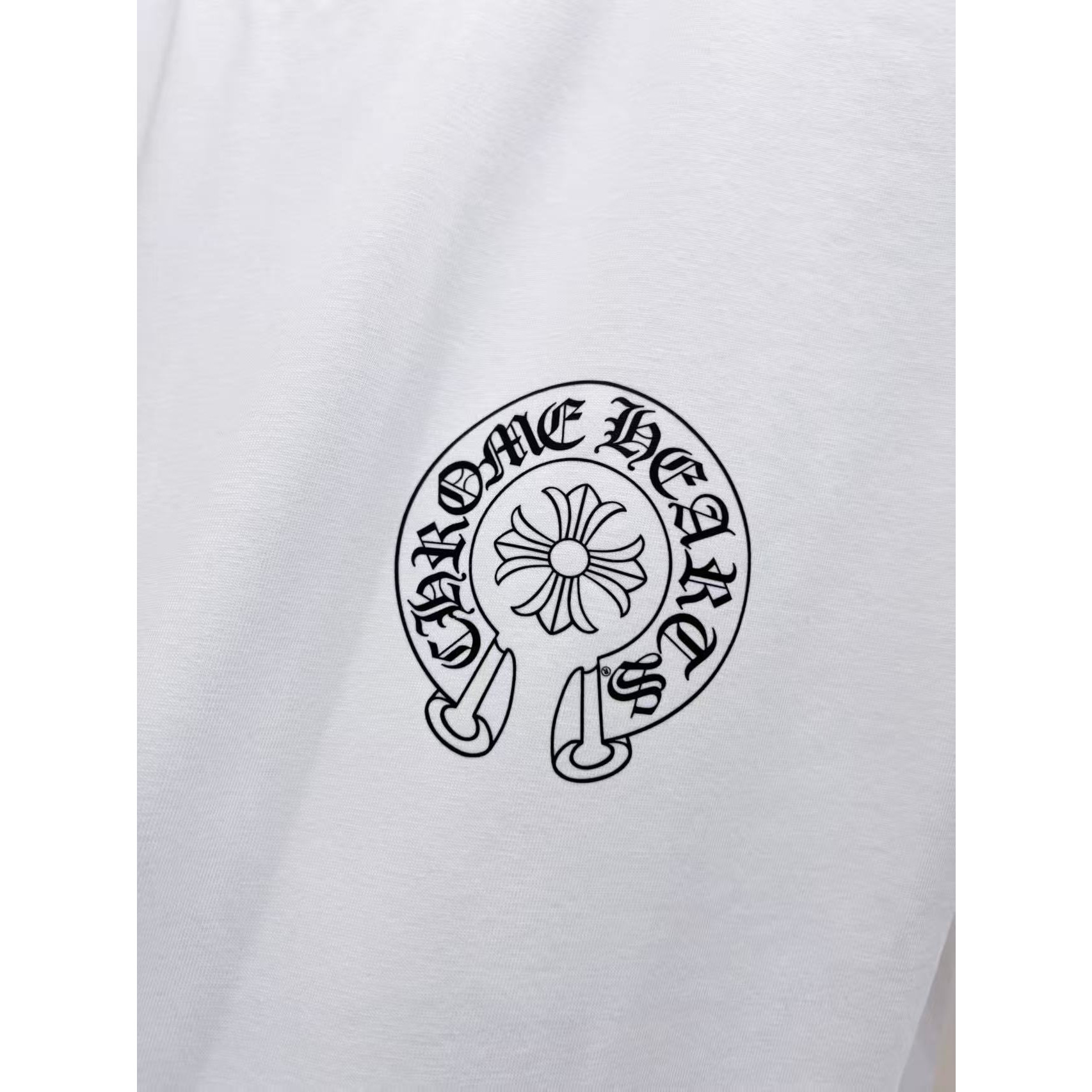 <p>CHROME HEARTS 短袖圆领T恤(白)</p>
