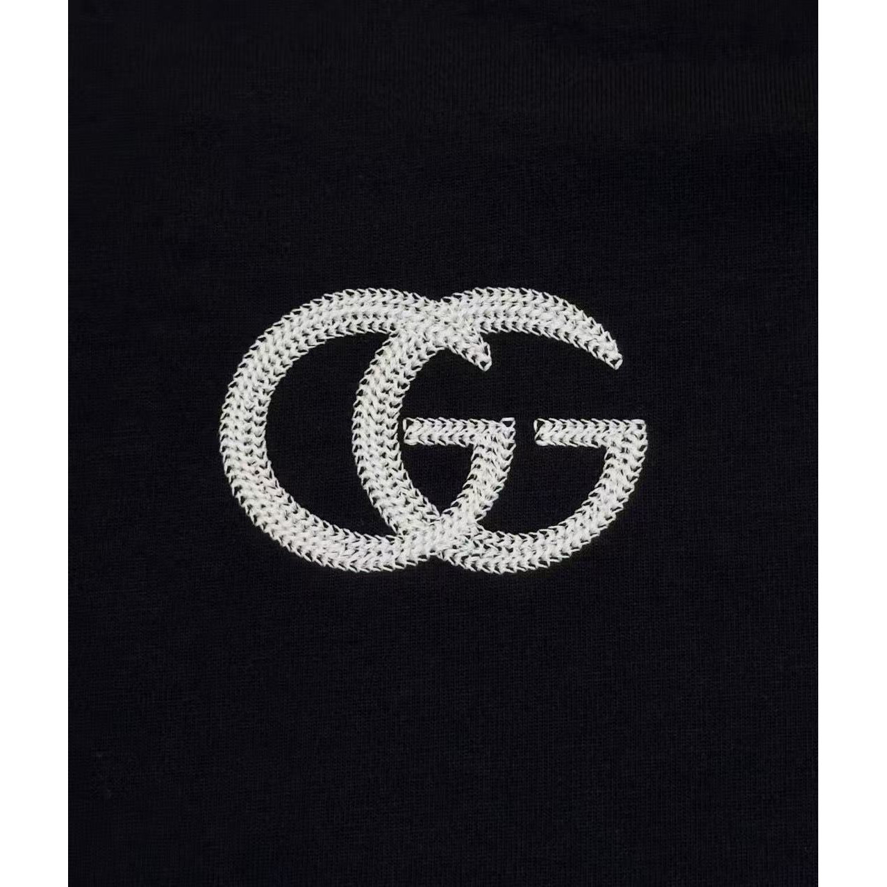 <p>GUCCI&nbsp;长袖卫衣T恤(黑)</p>