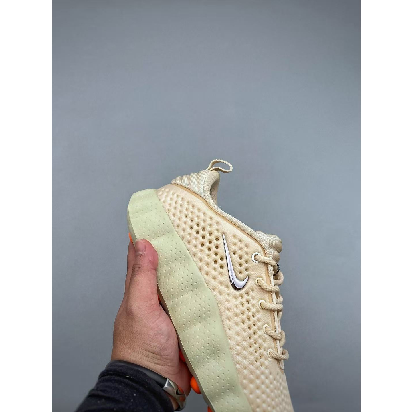 <p>Nike Mind 002 训练鞋(卡其)&nbsp;</p>