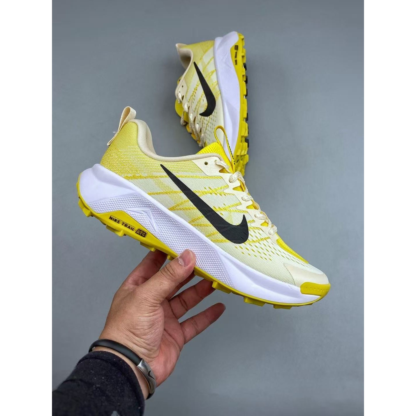 <p>NIKE REACTX Wildhorse 10 户外运动越野跑步鞋(黃)</p>