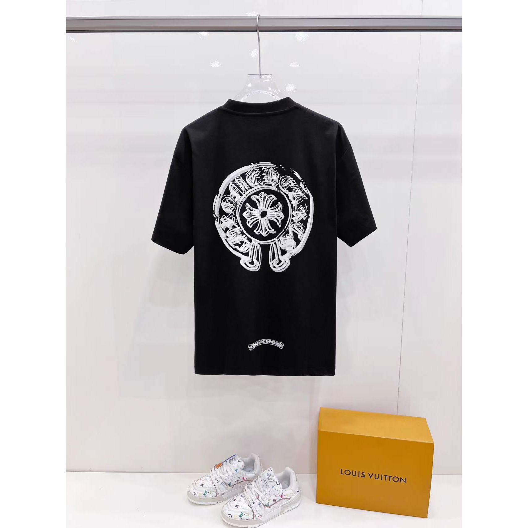 <p>CHROME HEARTS&nbsp;春夏系列短袖T恤(黑)</p>