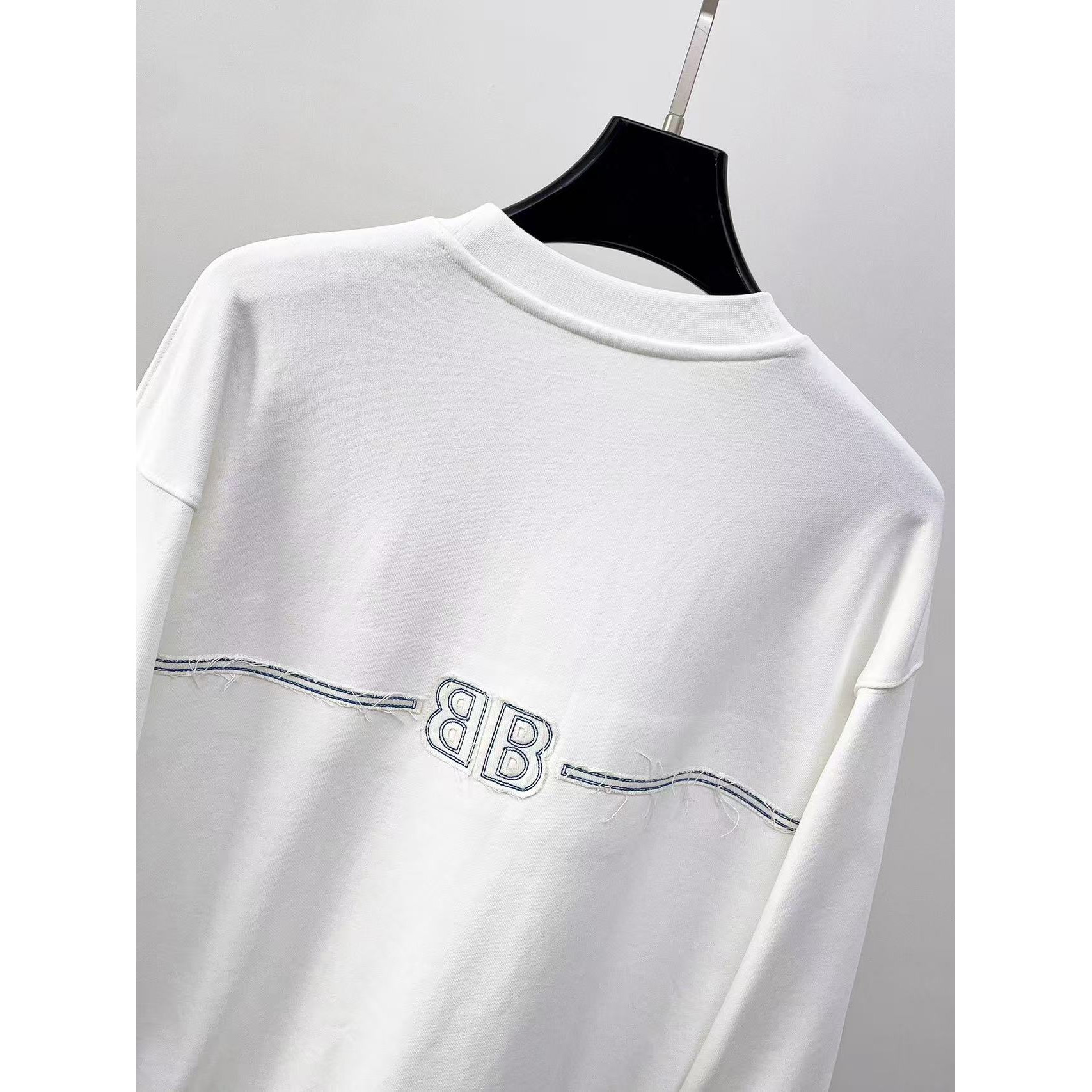 <p>Balenciaga 圓領長袖T恤(白)</p>