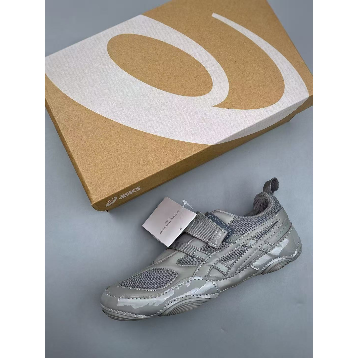 <p>ASICS Hyper Taping 休闲鞋 (灰)</p>