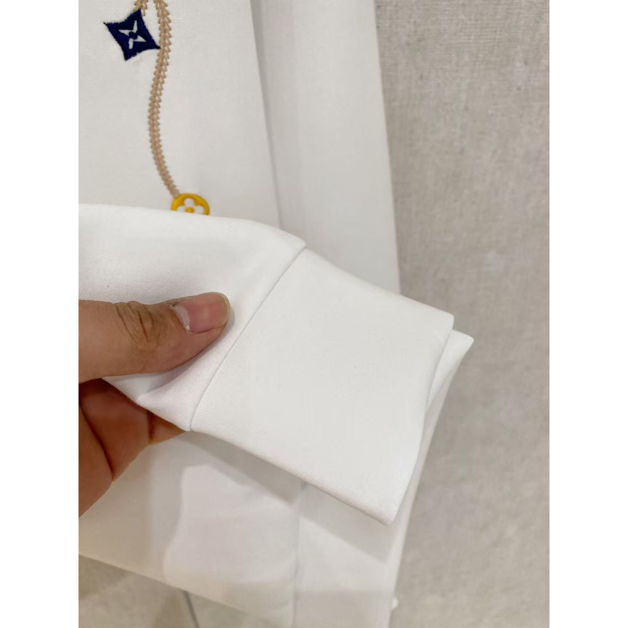 <p>LV 太空棉卫衣(白)</p>