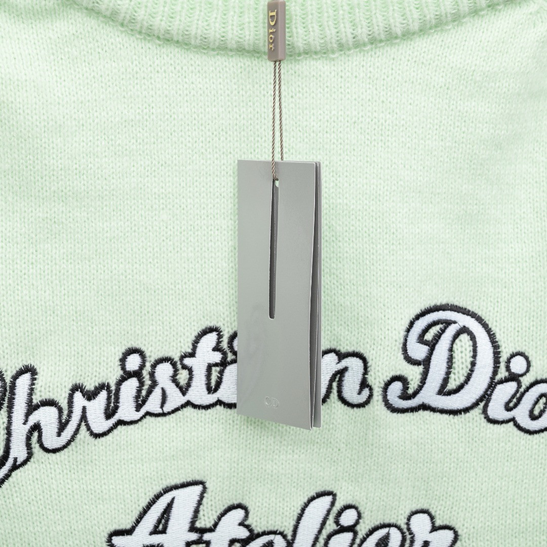 <p>DIOR 针织长袖毛衣</p>