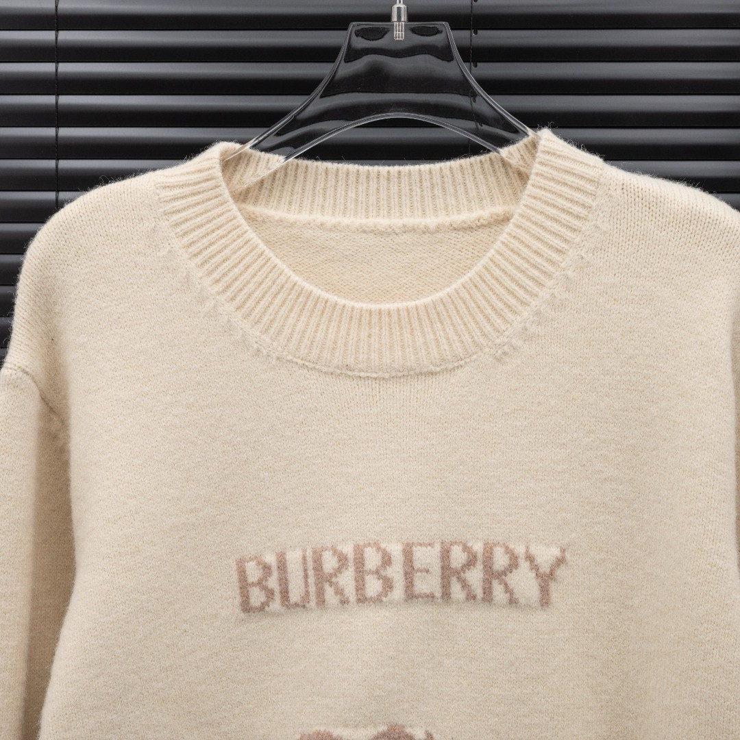 <p>BURBERRY&nbsp;战马 LOGO长袖毛衣(膚色)</p>