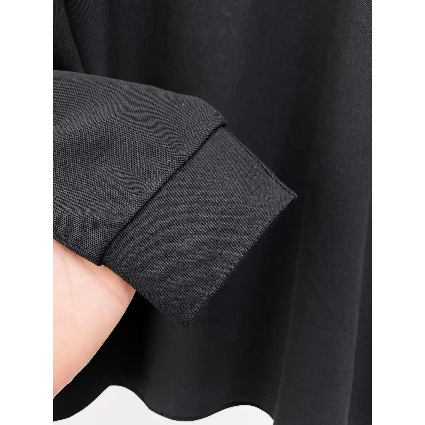 <p>BURBERRY 长袖Polo衫(黑)</p>