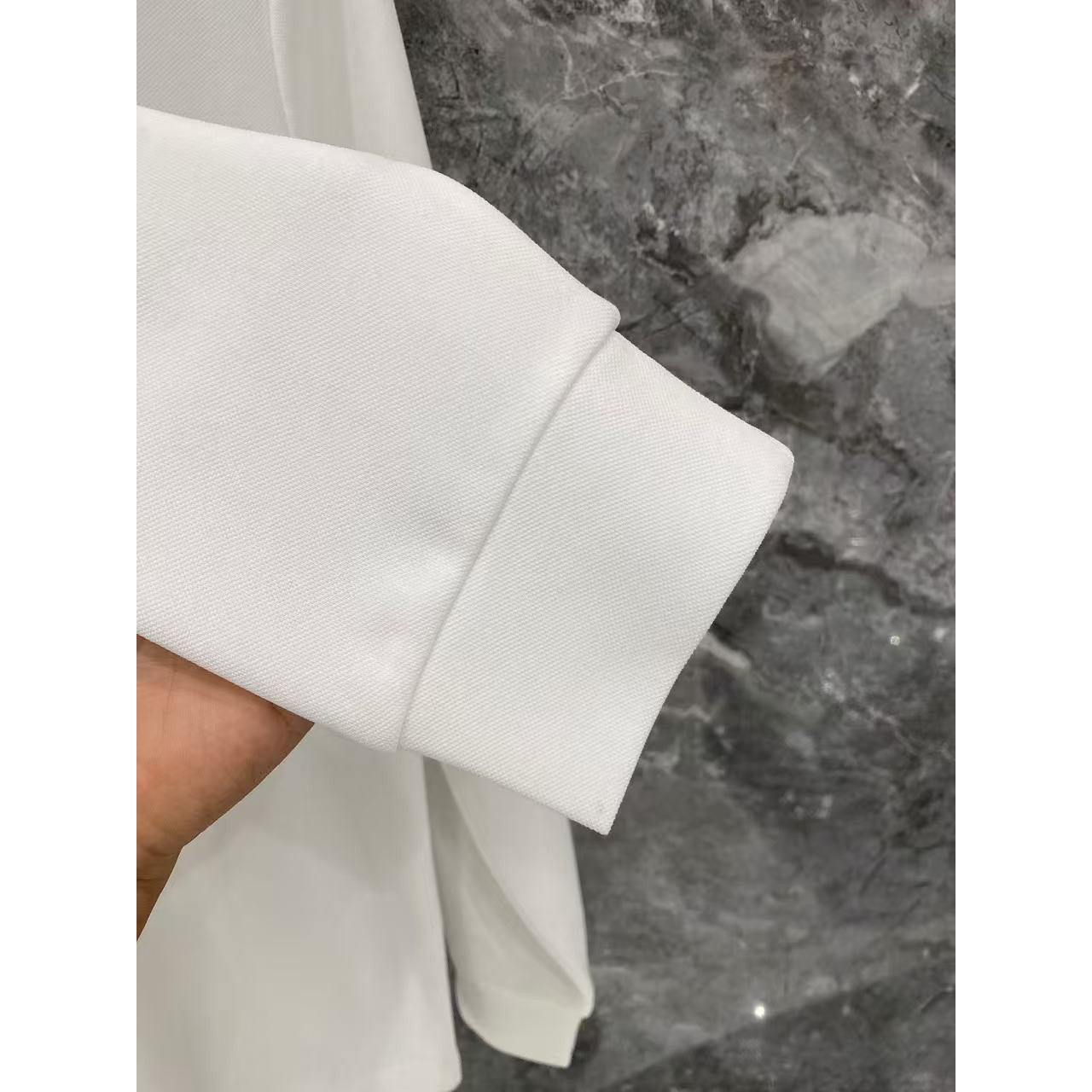 <p>Loro Piana 秋冬长袖Polo(783001)</p>