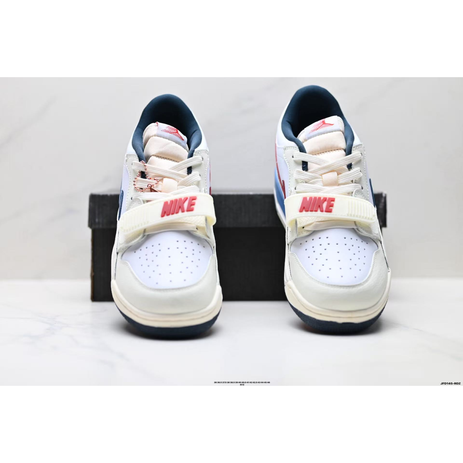<p>Nike Air Jordan Legacy AJ312 运动篮球鞋</p>