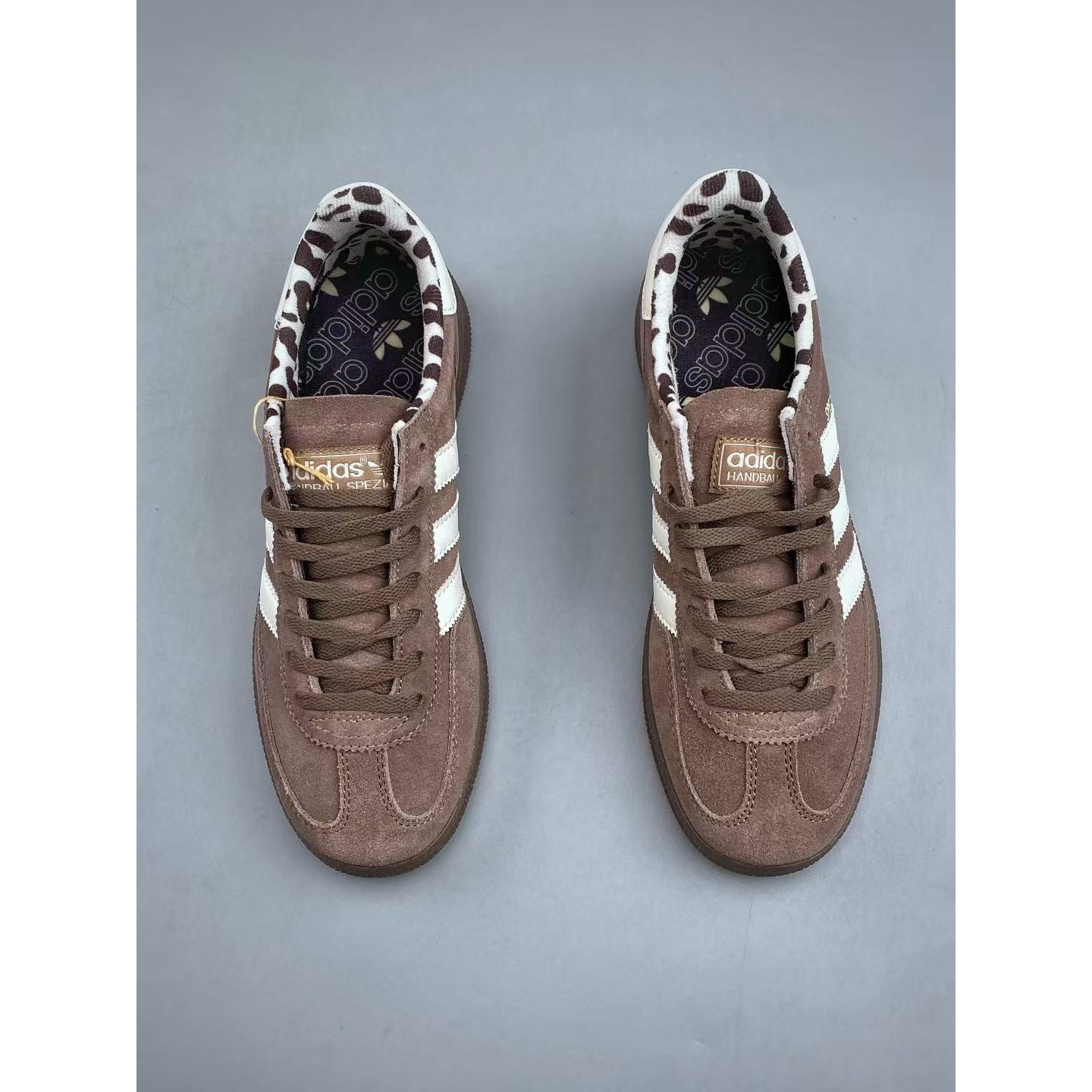 <p>Adidas Originals HANDBALL SPEZIAL 运动板鞋(咖啡)</p>