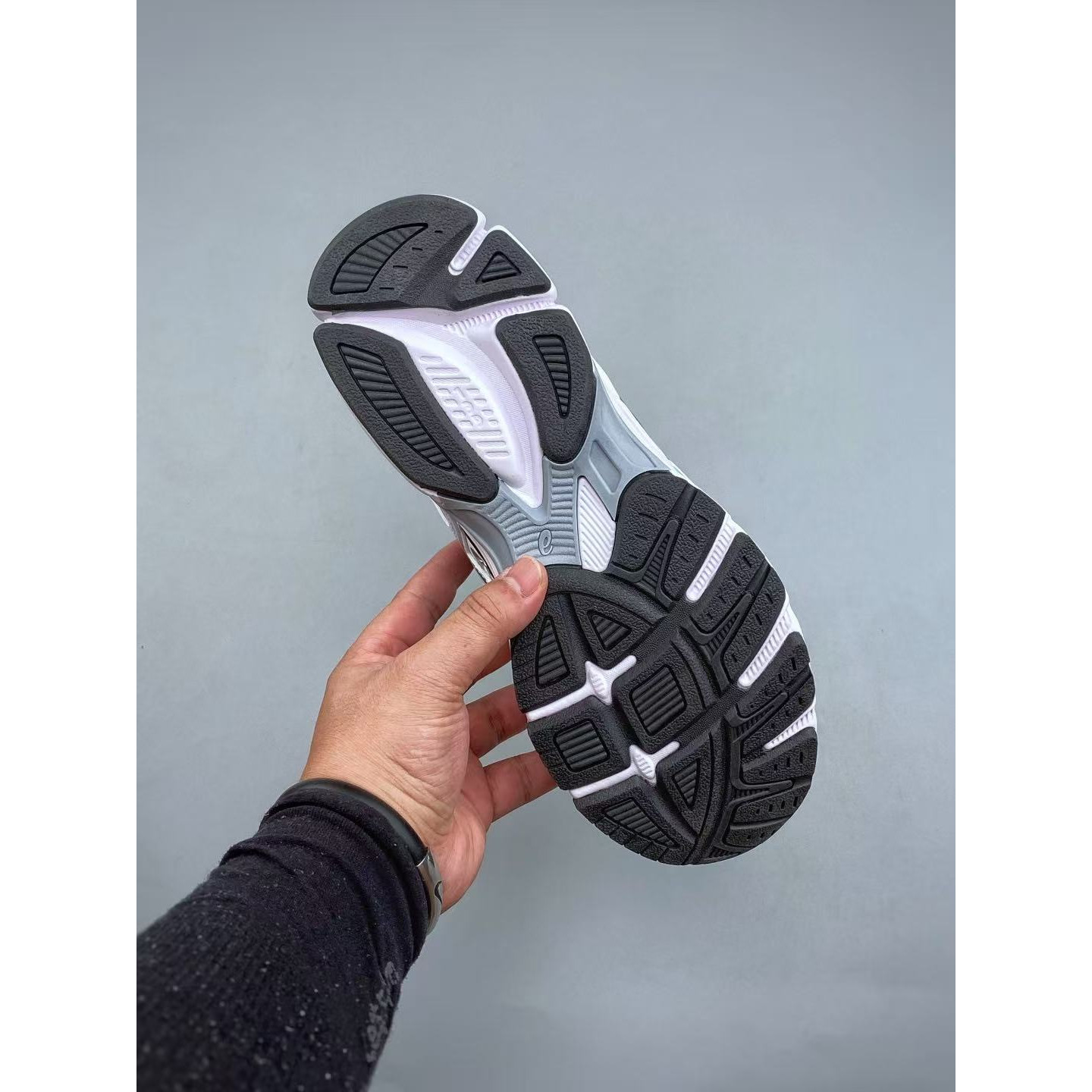 <p>ASICS GEL-STRATUS MC 舒适耐穿减震透气跑步鞋(綠)&nbsp;</p>