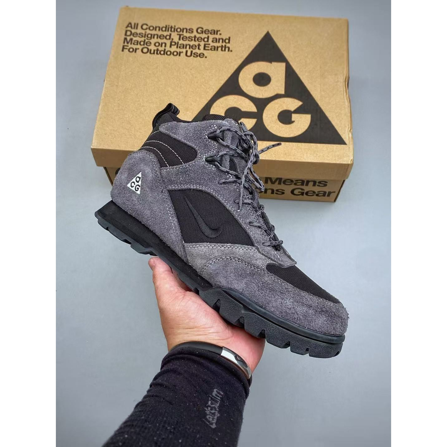 <p>Nike ACG Torre&ldquo;Light Pumice&rdquo; 户外功能鞋(藍/黑/灰/白/卡其)</p>