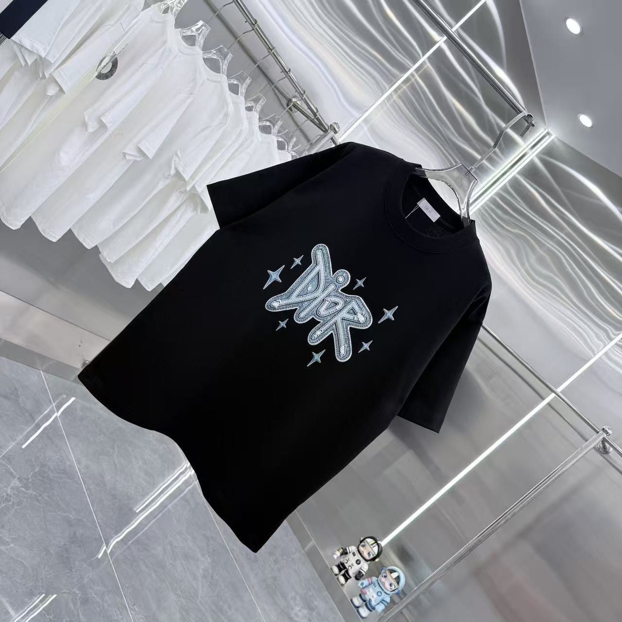<p>DIOR 圓領T恤</p>