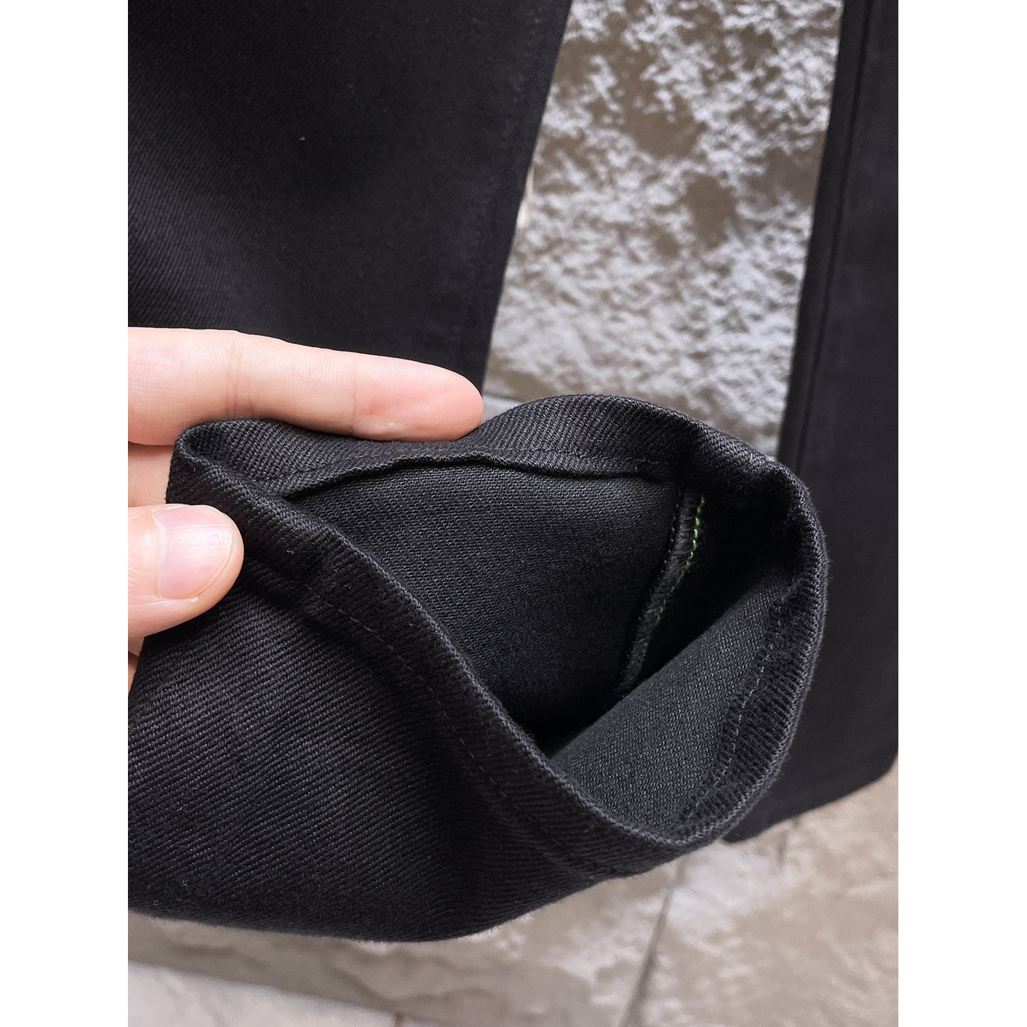 <p>LOEWE&nbsp;高端牛仔裤(黑)</p>