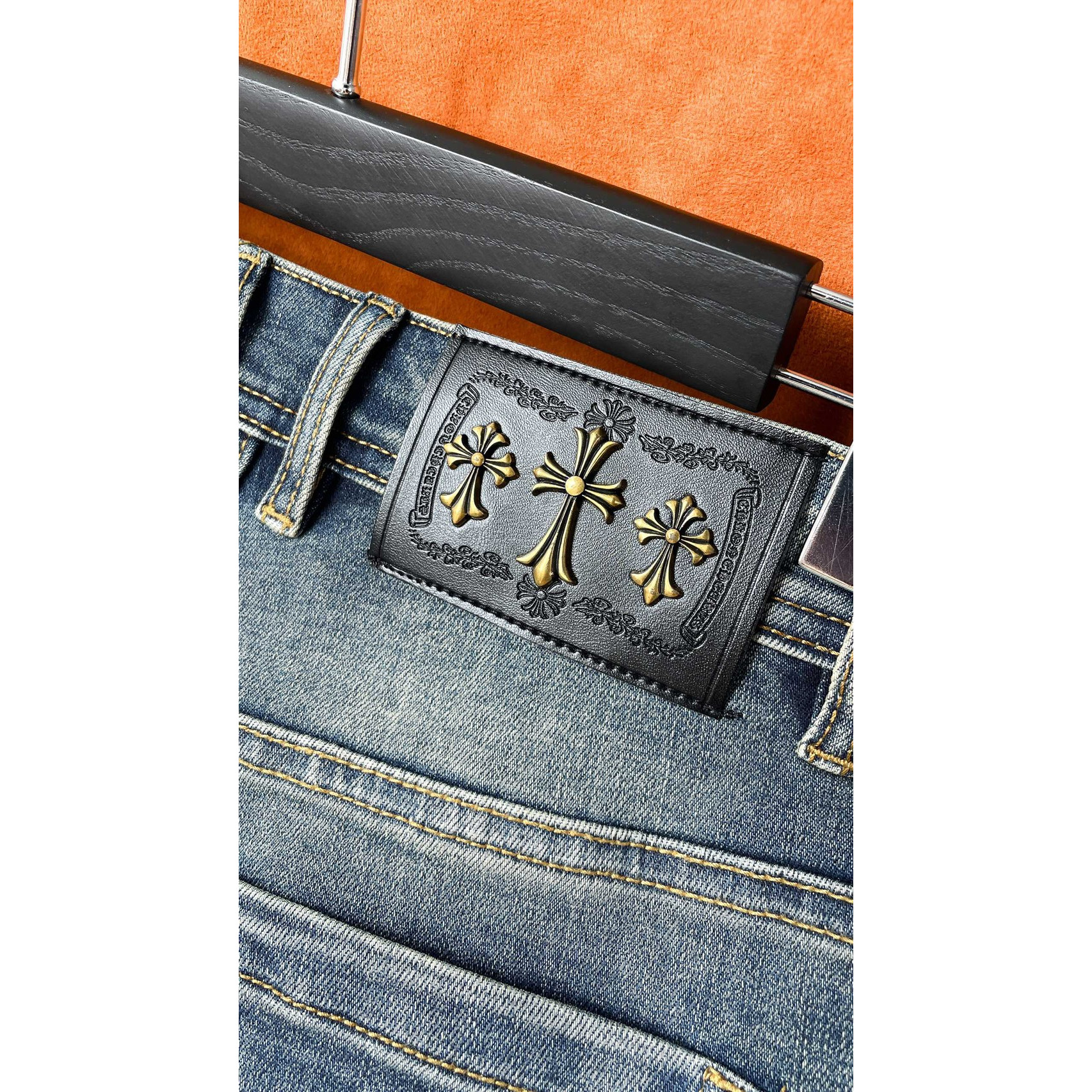 <p>CHROME HEARTS 牛仔褲</p>