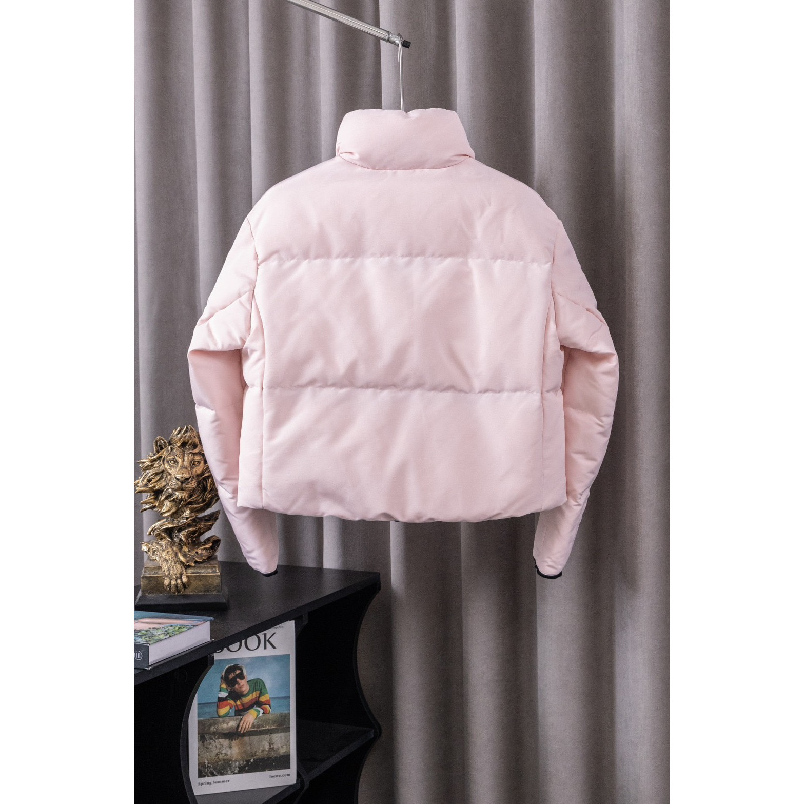 <p>Canada Goose Junction Cropped Puffer 2066 短款羽绒服(樱花粉)</p>