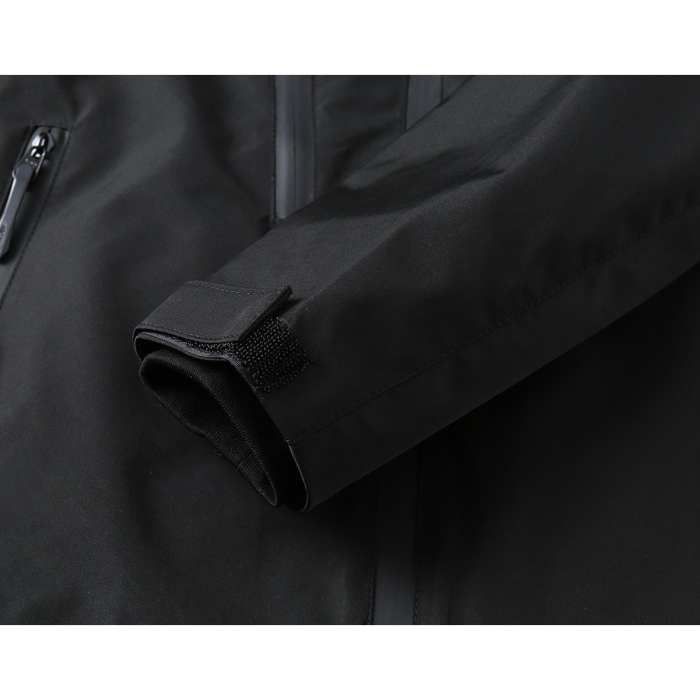 <p>Arc'teryx 新款男士夹克外套</p>