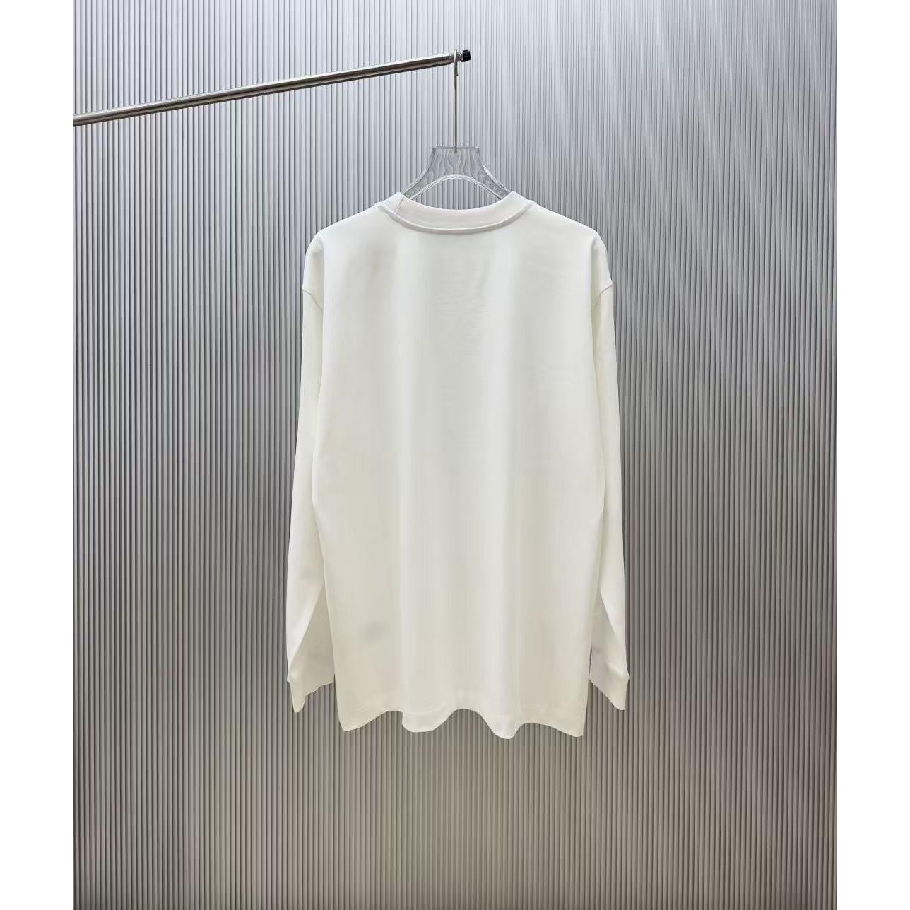 <p>GIVENCHY 长袖卫衣T恤(白)</p>