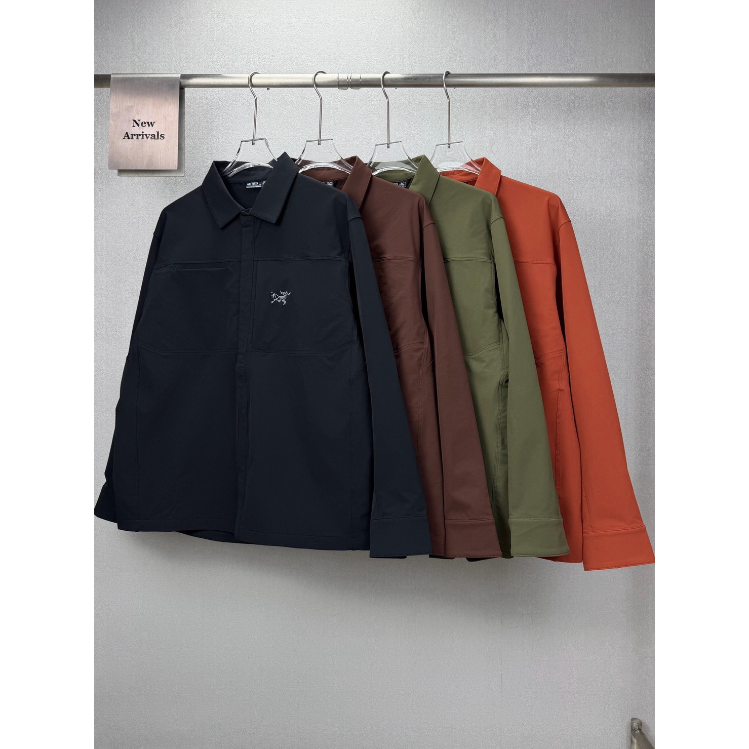 <p>Arc'teryx 情侣款翻领夹克外套(橙色)</p>
