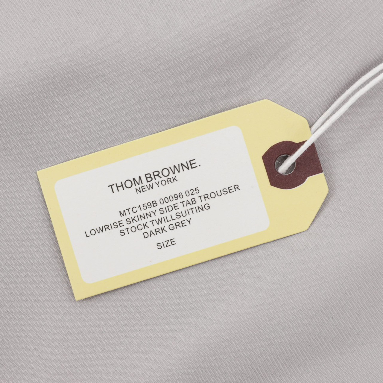 <p>Thom Browne 四杠风衣外套(灰)</p>