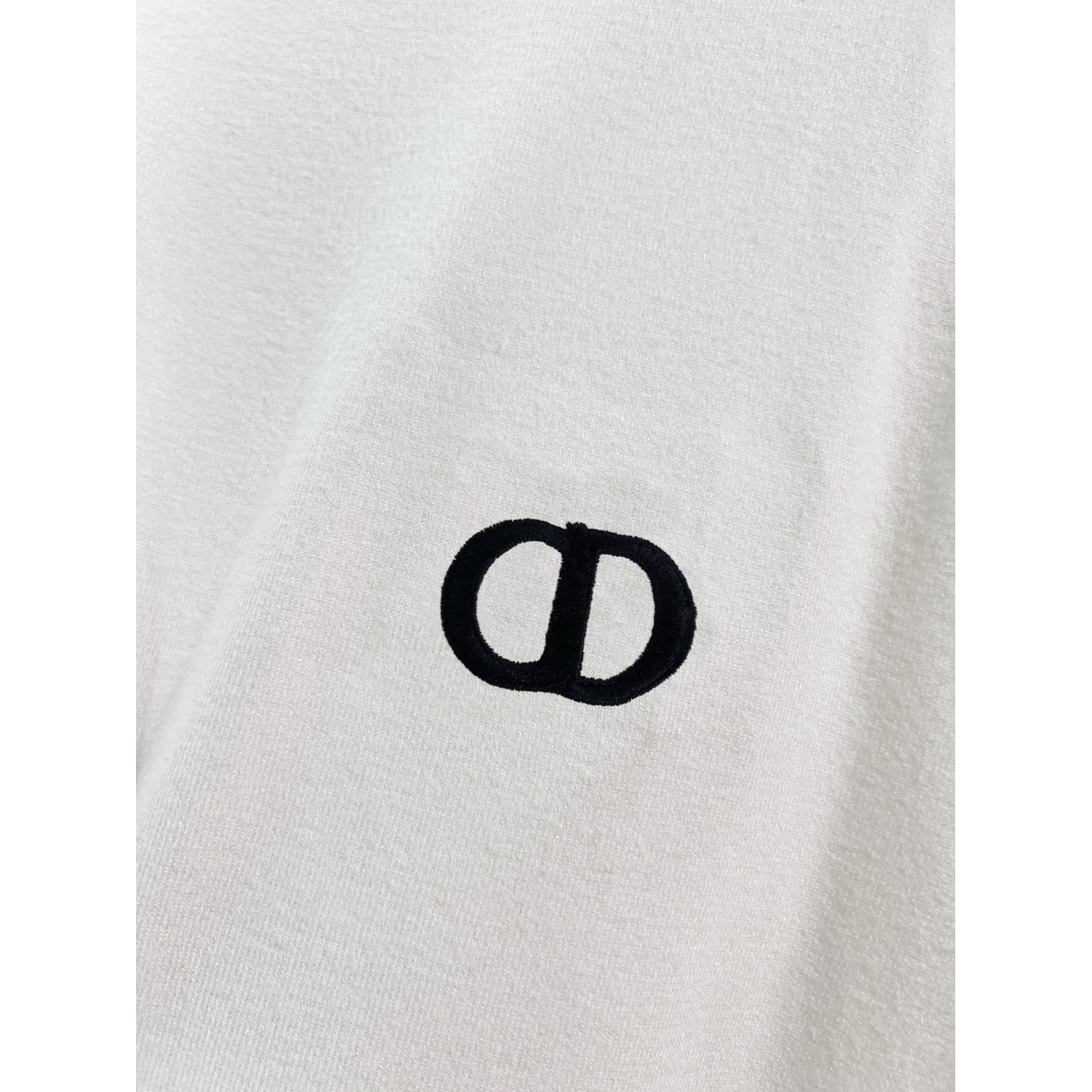 <p>DIOR 针织羊毛短袖T恤(白)</p>