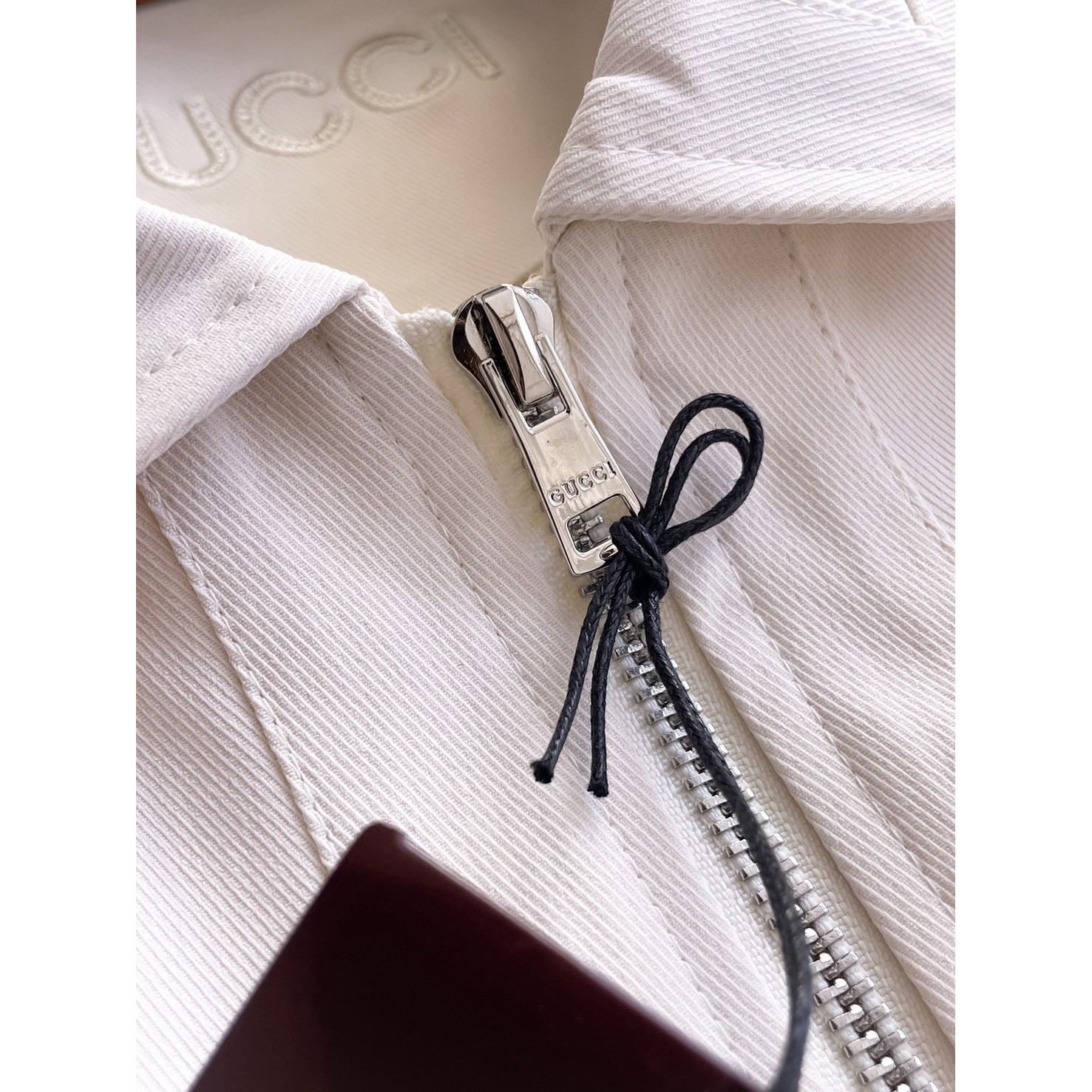 <p>GUCCI 男士夹克外套(白)</p>