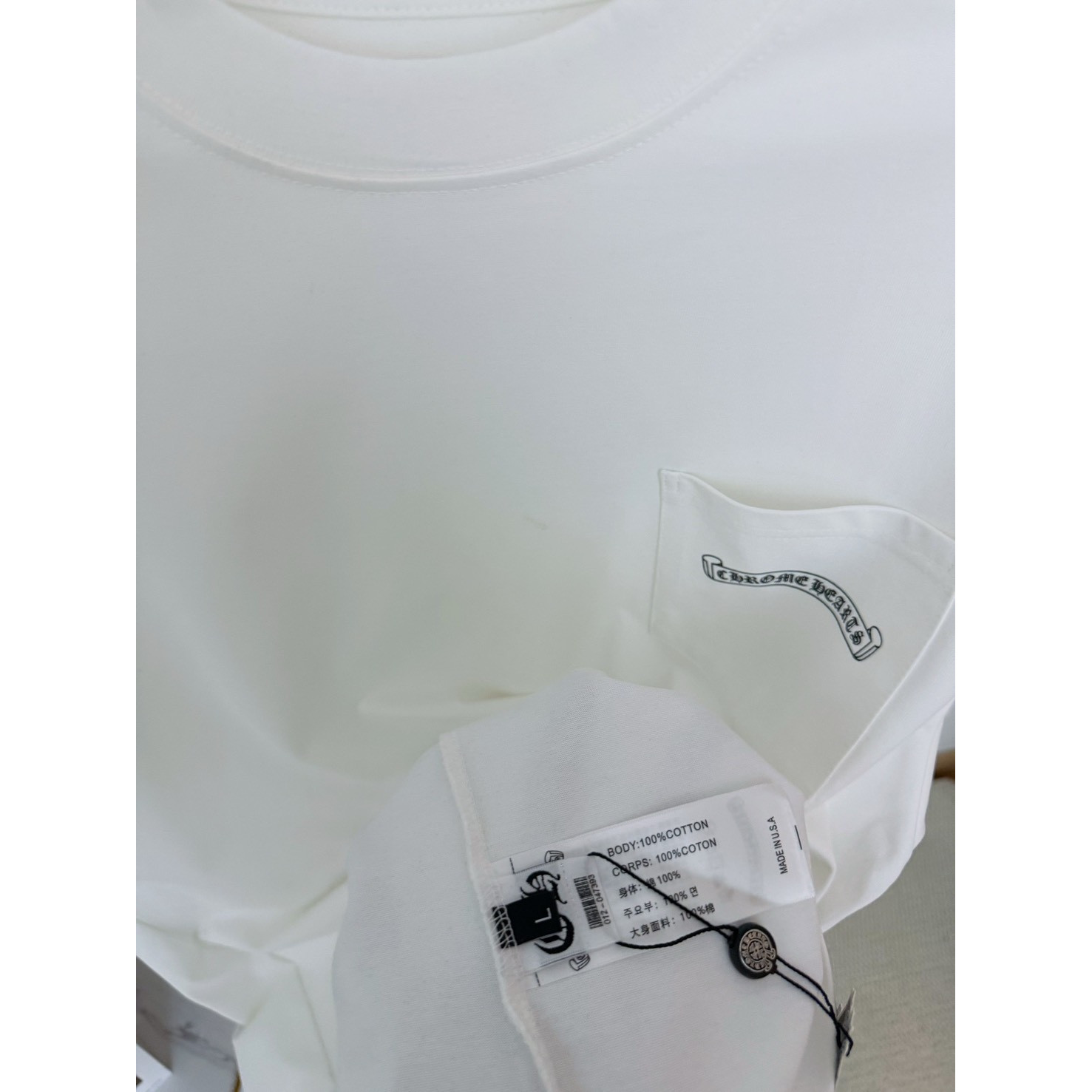 <p>Chrome Hearts 十字梵文圆领长T(HE273白)</p>