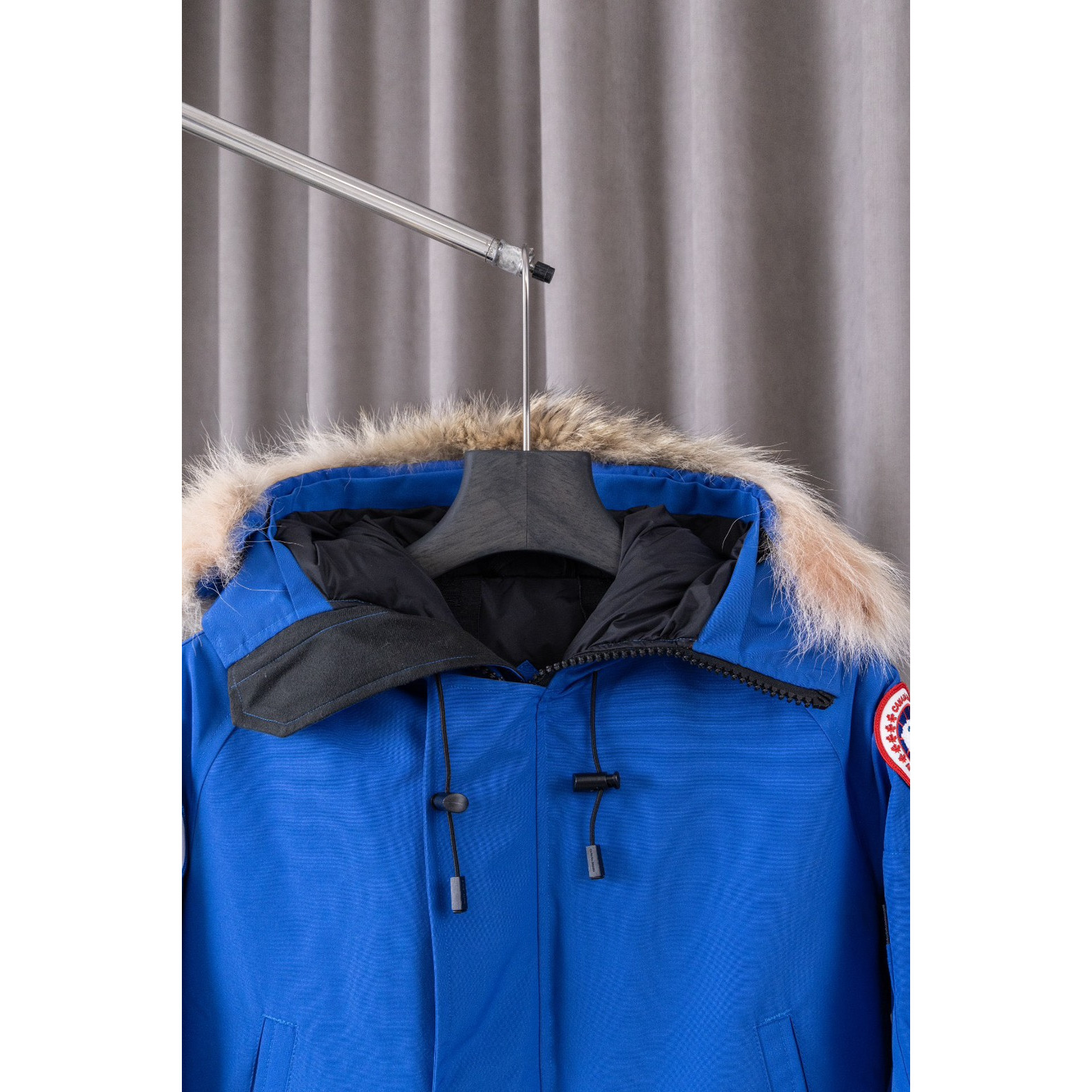 <p>Canada Goose 01款 Chilliwack Bomber 飞行员羽绒服(海军蓝&nbsp;)</p>