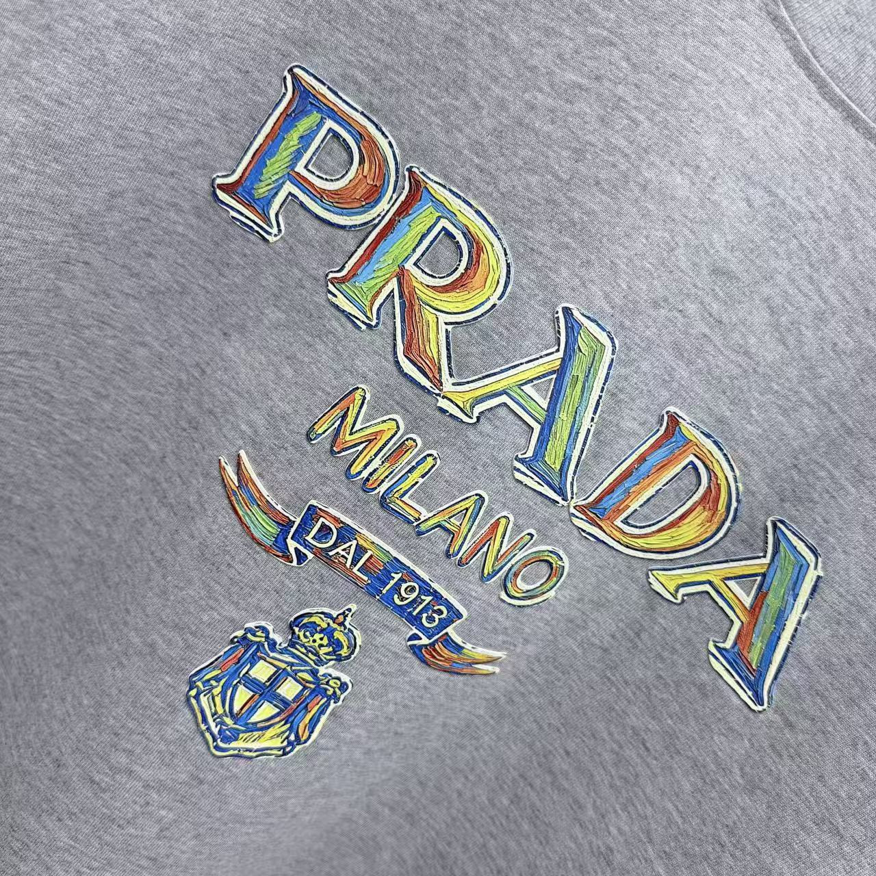 <p>Prada 圓領T恤</p>
