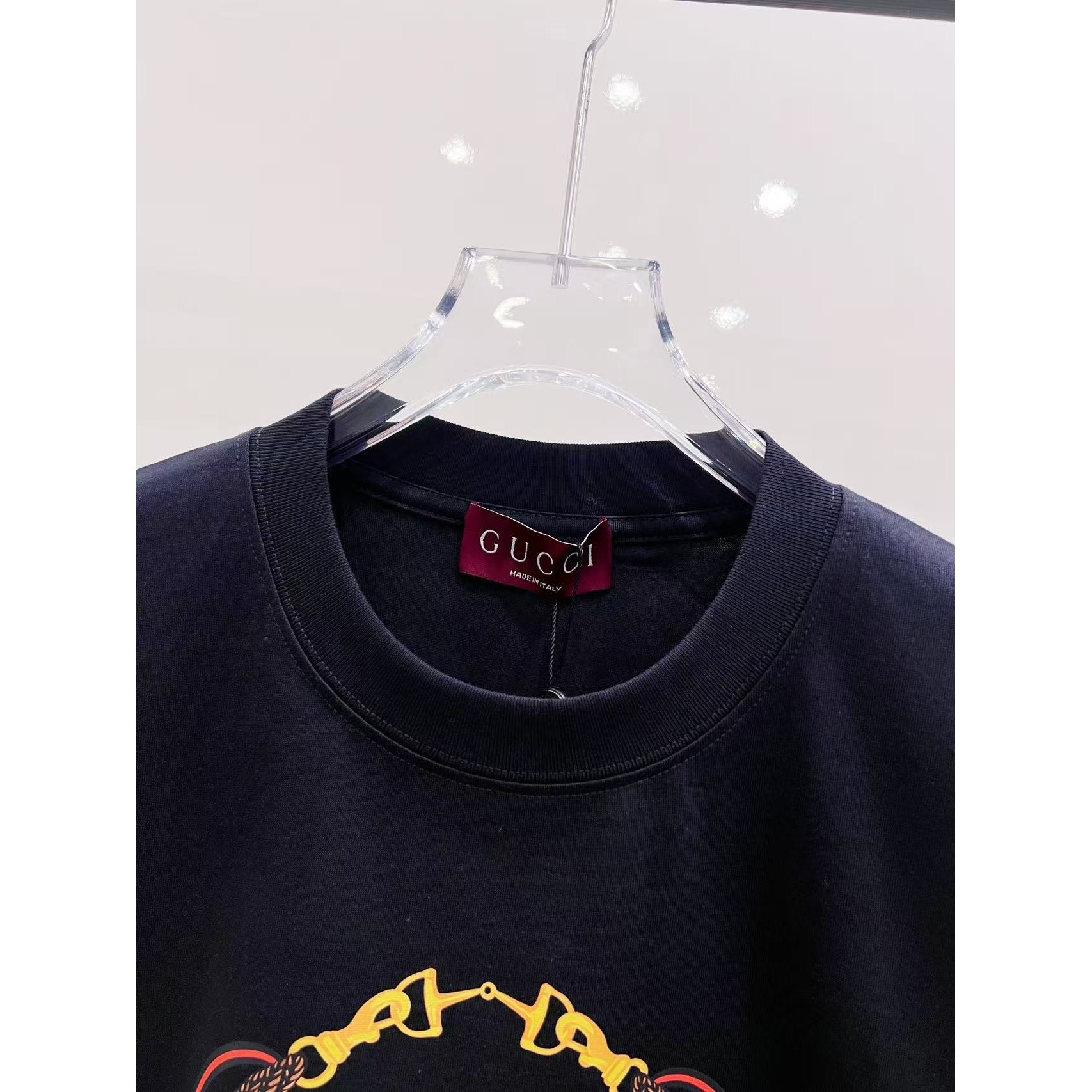 <p>Gucci 纯棉短袖T恤(黑)</p>