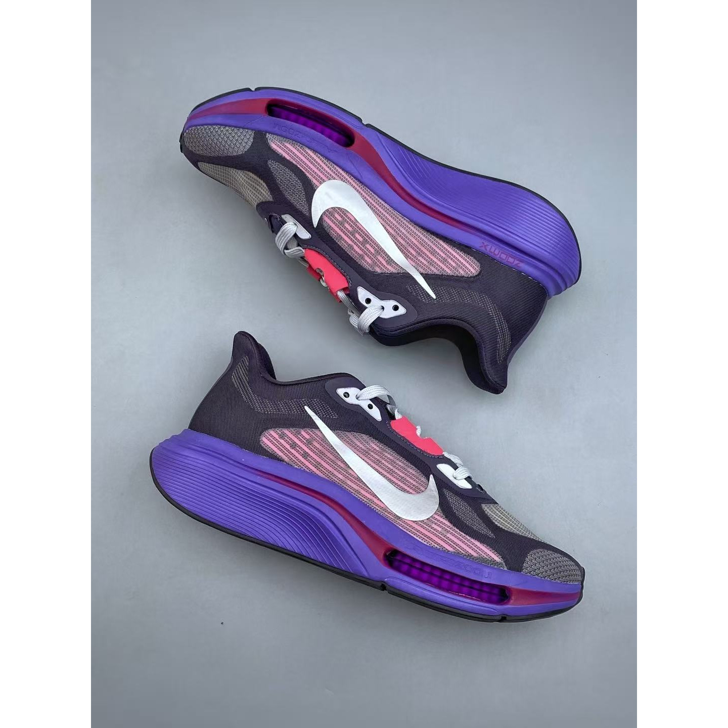 <p>Nike Air Zoom Pegasus Plus 2 运动慢跑鞋(紫)</p>