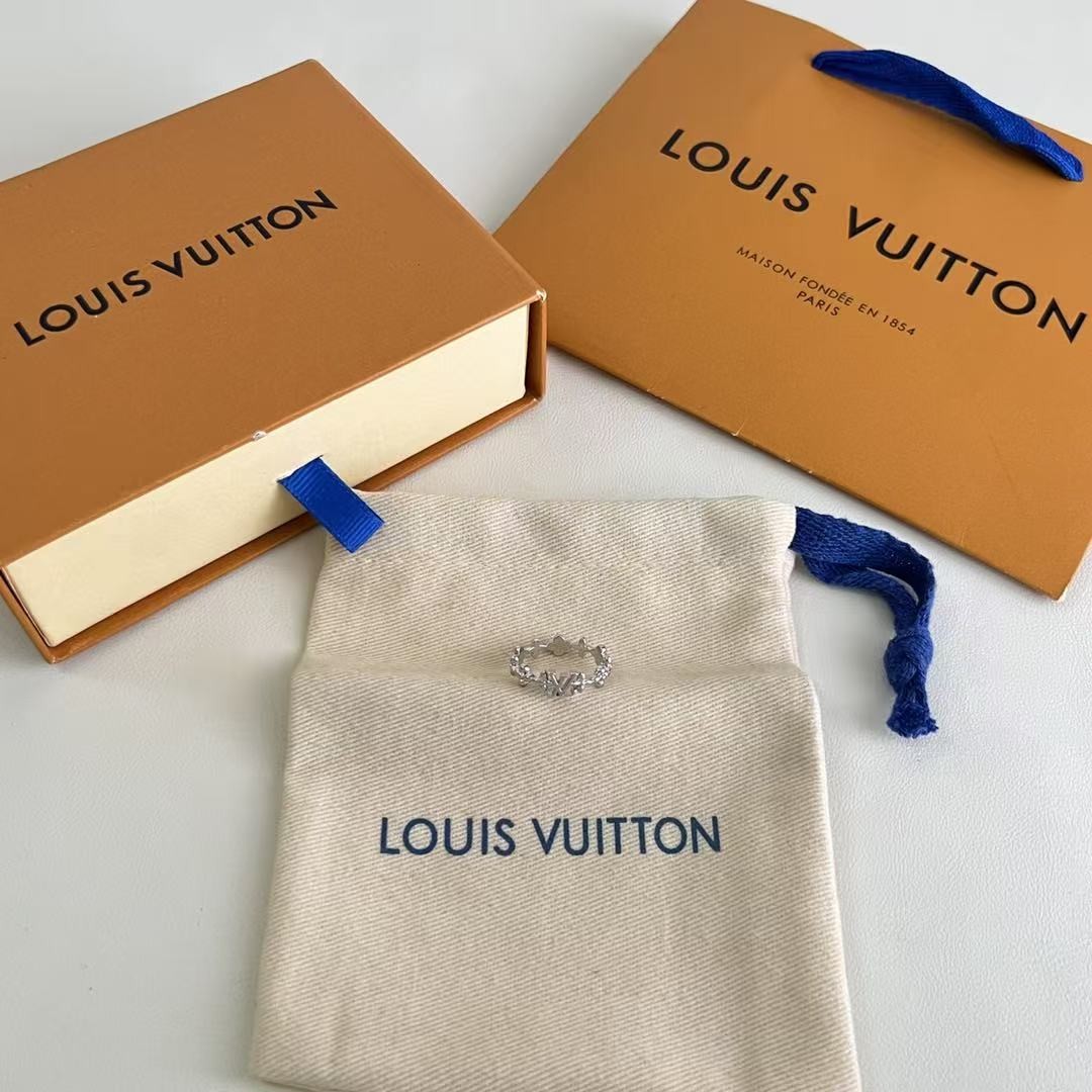 <p>Dior 中古戒指</p>