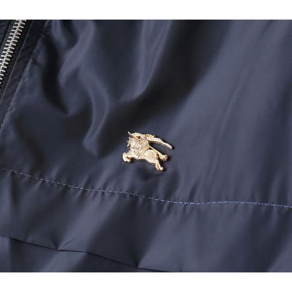 <p>BURBERRY 男士夹克外套(深藍)</p>